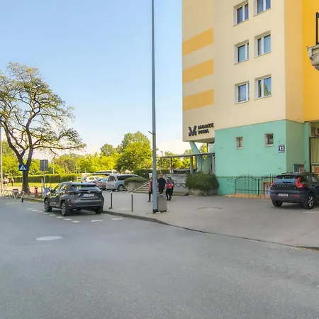 Skwer Kosciuszki By Renters